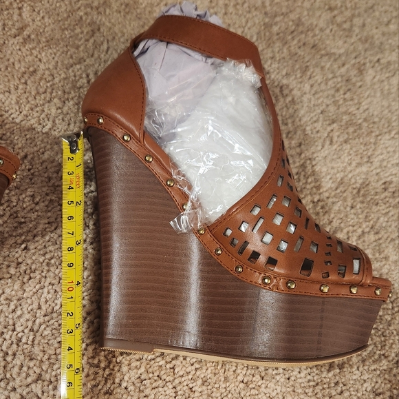 Beige platform peep toe 7.5 - Picture 7 of 7